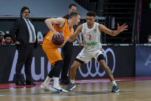 赛季遭遇挑 赛季遭遇挑