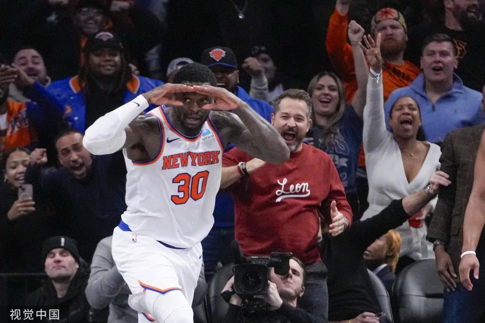 更多地投向 更多地投向